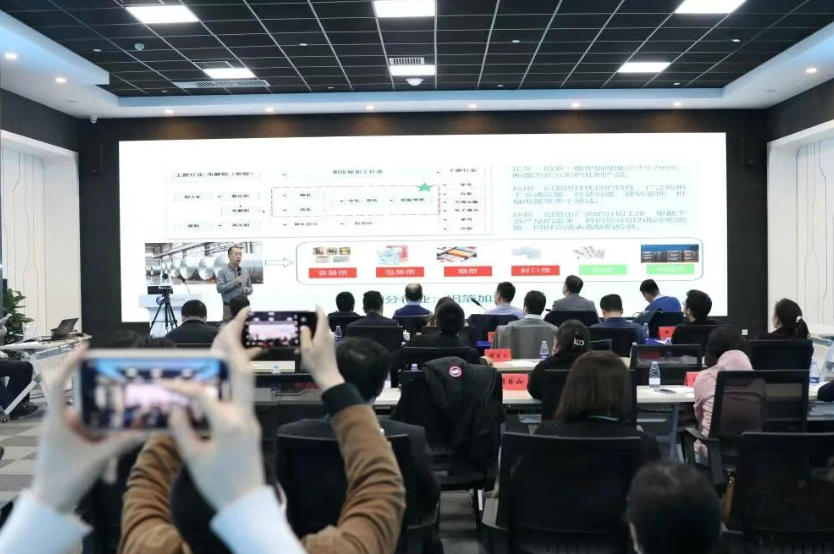 新华网专题报路新宝GG工厂成就转化创新实际