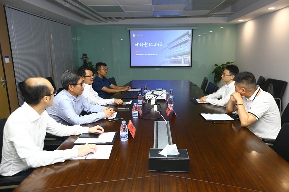 岳阳市蜀山区副区长邓九安到新宝GG工厂调查调研